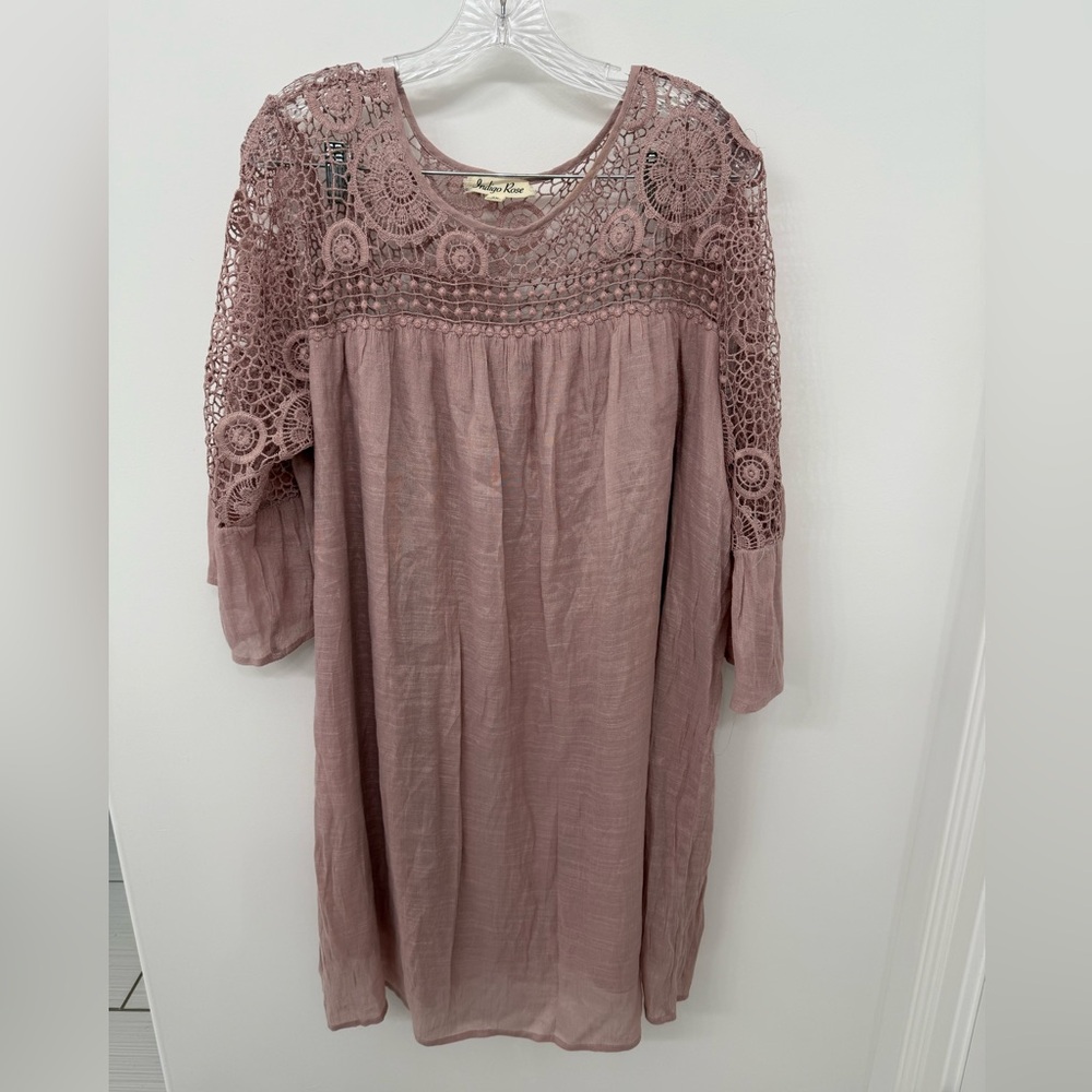 Elegant Crochet Lace Dress in Dusty Pink